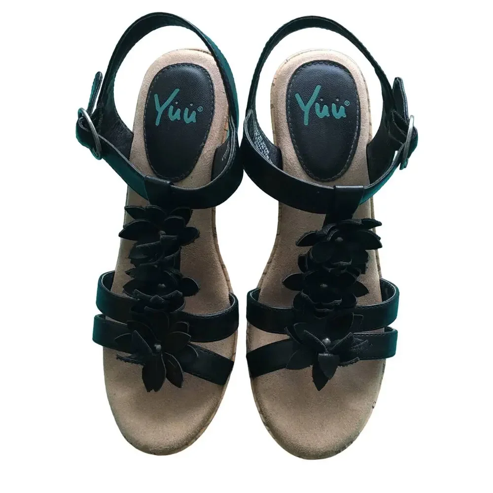 YUU Flowered Black Strappy 2 3/4
